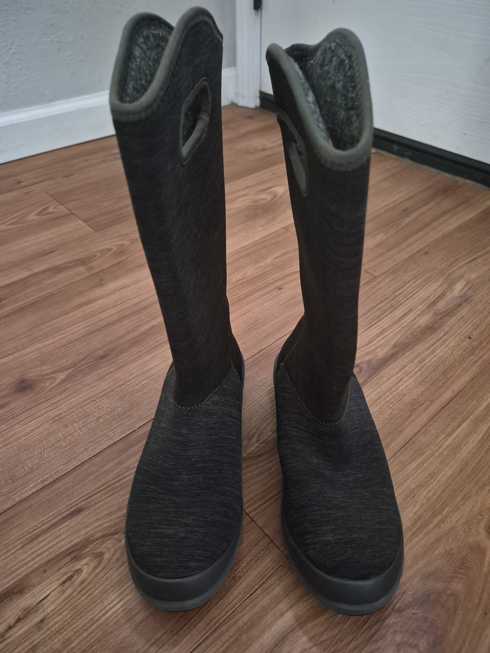 BOGS Charlie Black Heather Neoprene Tall Waterproof Boots Women’s 6